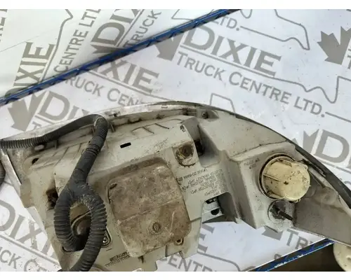 International 7500 Headlamp Assembly