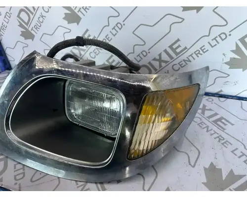 International 7500 Headlamp Assembly