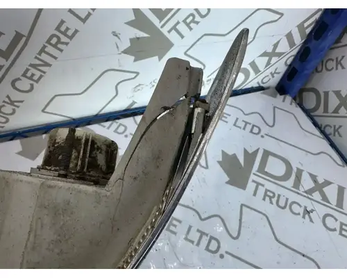 International 7500 Headlamp Assembly