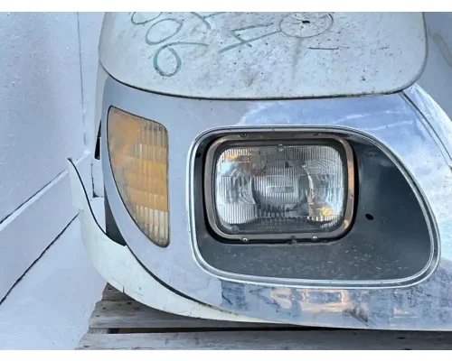 International 7500 Hood