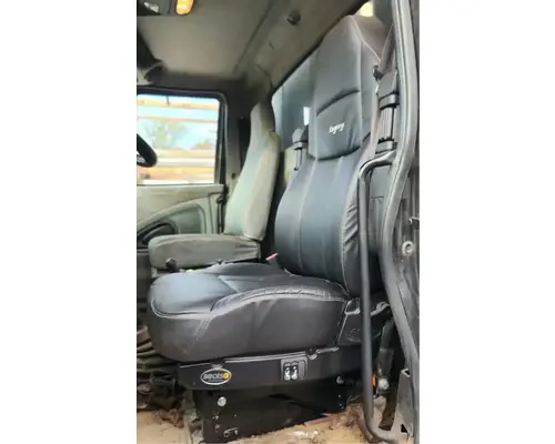 Seat, Front International 7500 Complete Recycling Group LLC