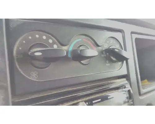 Temperature Control INTERNATIONAL 7500 LKQ Heavy Truck - Goodys