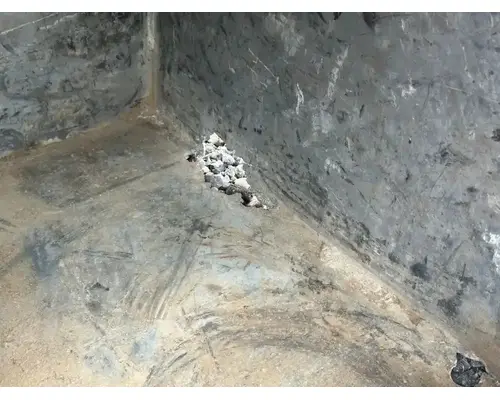 International 7500 Tool Box