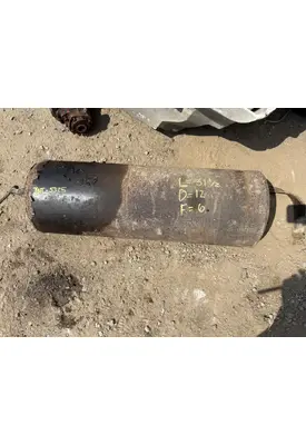 International 7600 Air Tank