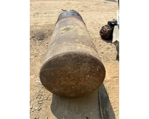 International 7600 Air Tank