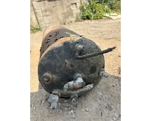 International 7600 Air Tank