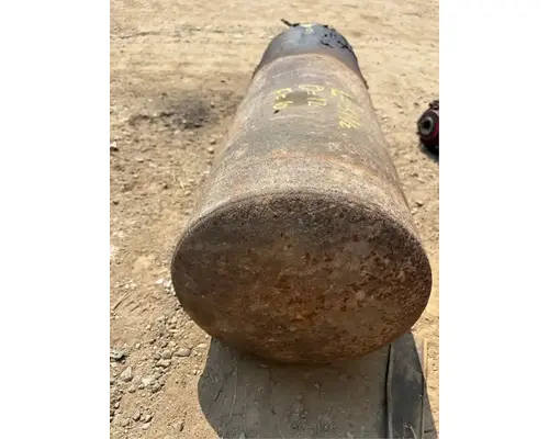 International 7600 Air Tank