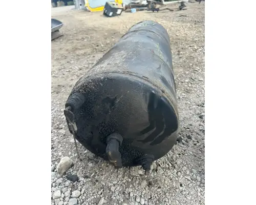 International 7600 Air Tank