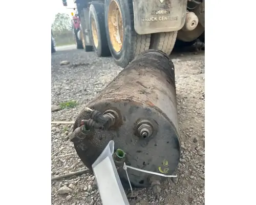 International 7600 Air Tank