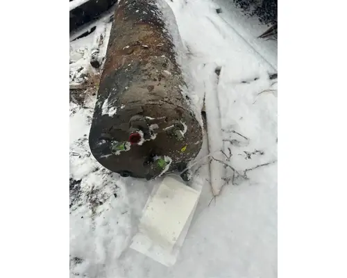 International 7600 Air Tank