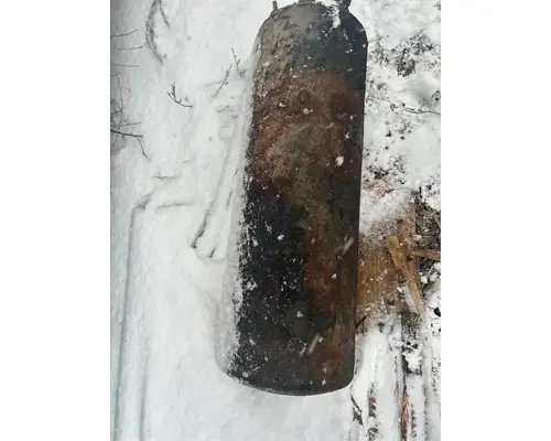 International 7600 Air Tank