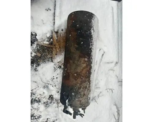 International 7600 Air Tank