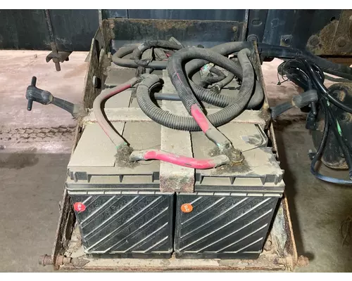 International 7600 Battery Box