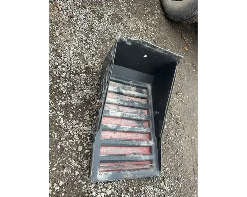 International 7600 Battery Box