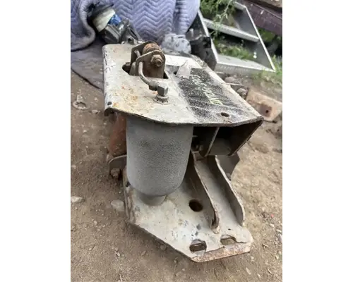 International 7600 Cab