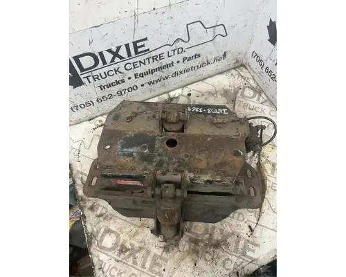 International 7600 Cab