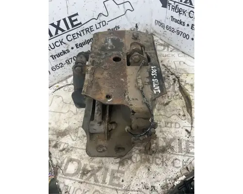 International 7600 Cab