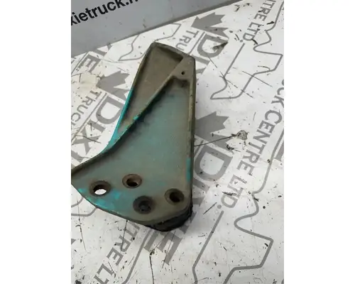 International 7600 Cab