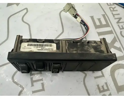 International 7600 Column Switch