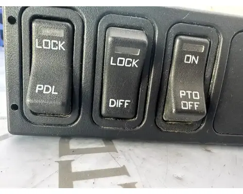 International 7600 Column Switch