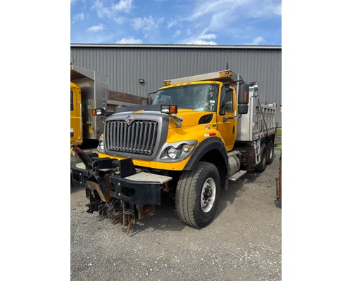 Complete Vehicle INTERNATIONAL 7600 Rydemore Heavy Duty Truck Parts Inc