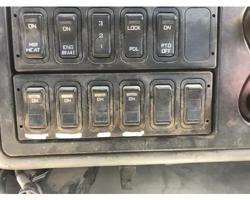 International 7600 Dash Assembly