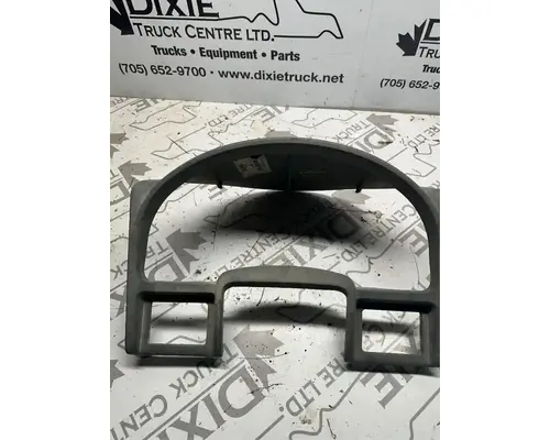 International 7600 Dash Assembly