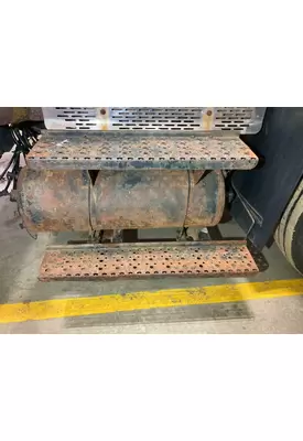 International 7600 Engine Brackets, Misc.
