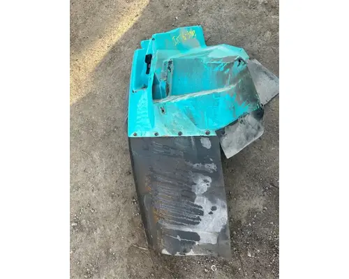 Fender Extension International 7600 Dixie Truck Centre