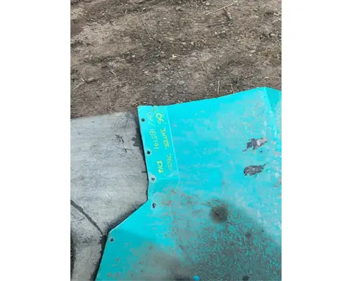 International 7600 Fender Extension