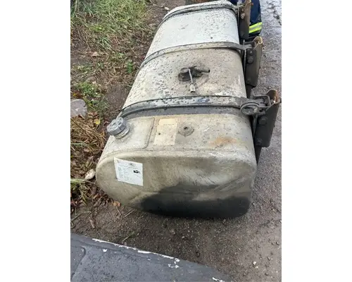 International 7600 Fuel Tank