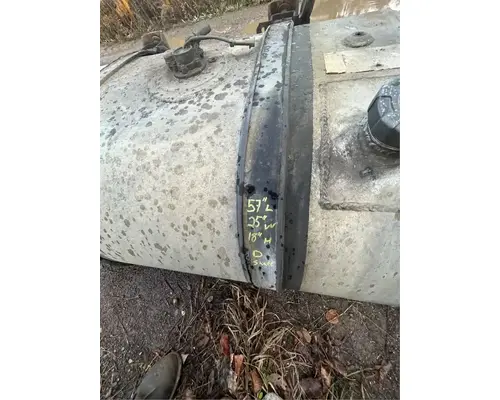 International 7600 Fuel Tank