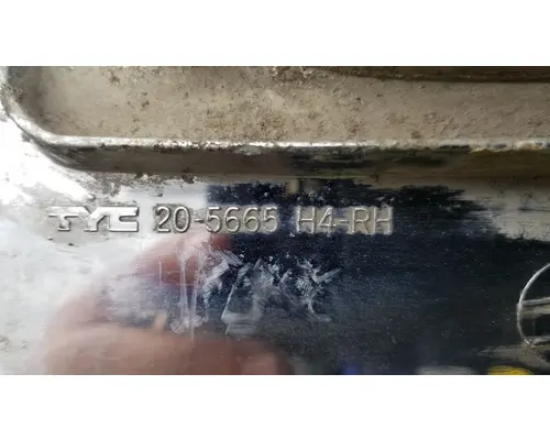 International 7600 Headlamp Assembly