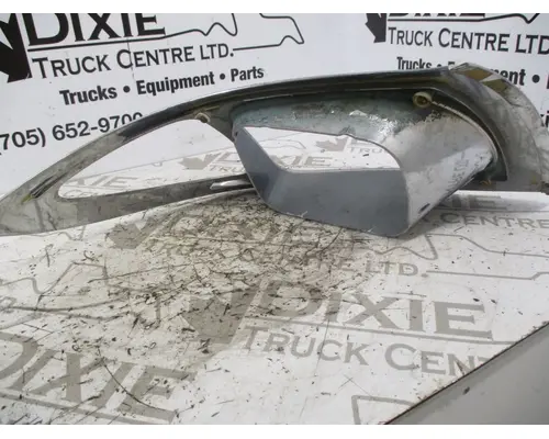 International 7600 Headlamp Assembly