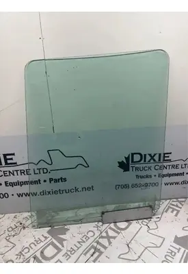 International 7600 Windshield Glass