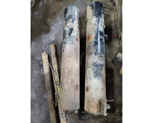 Air Tank INTERNATIONAL 8100 Truck Salvage International Inc