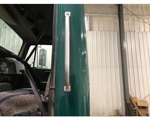 International 8100 Body, Misc. Parts