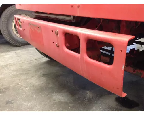 International 8100 Bumper Assembly, Front