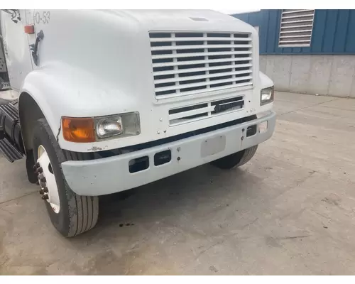 International 8100 Bumper Assembly, Front