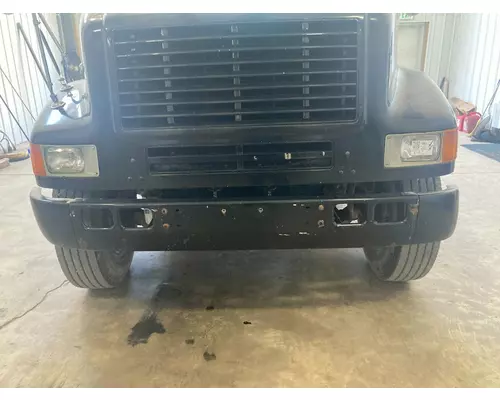 International 8100 Bumper Assembly, Front