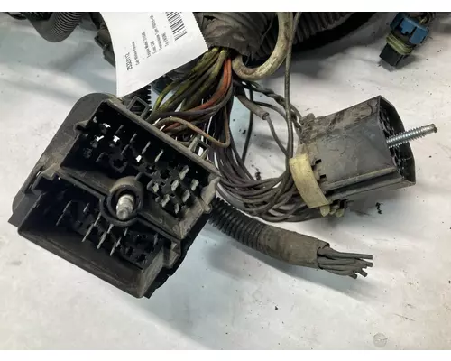 International 8100 Cab Wiring Harness