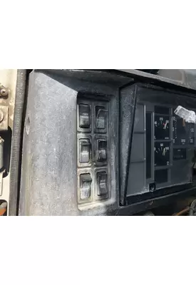 International 8100 Dash Assembly