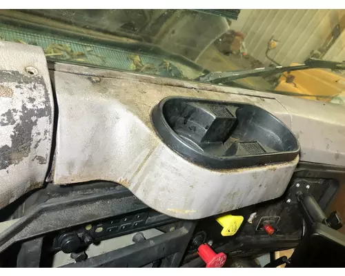 International 8100 Dash Assembly