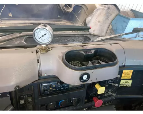 International 8100 Dash Assembly