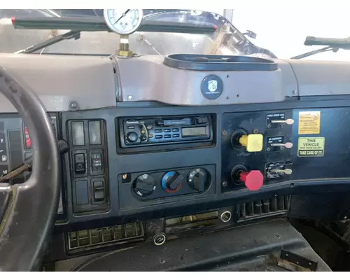 International 8100 Dash Assembly