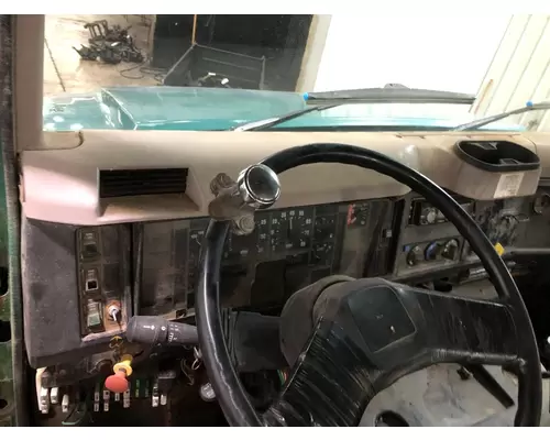 International 8100 Dash Assembly