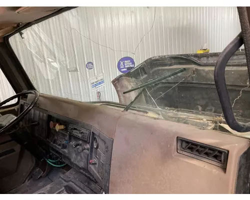 International 8100 Dash Assembly