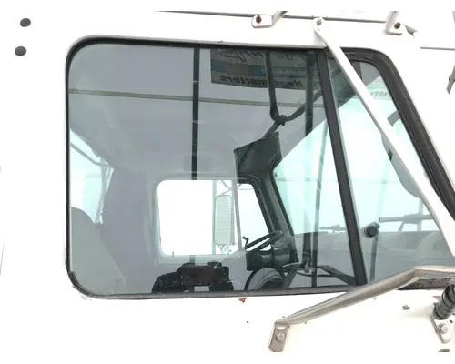 Door Glass, Front International 8100 Vander Haags Inc Cb