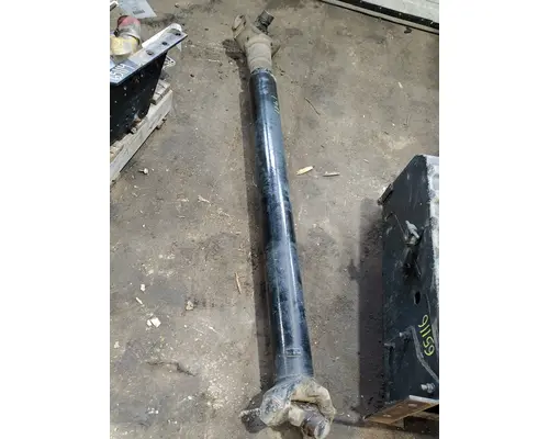 Drive Shaft, Front INTERNATIONAL 8100 Truck Salvage International Inc