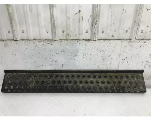 International 8100 Engine Brackets, Misc.